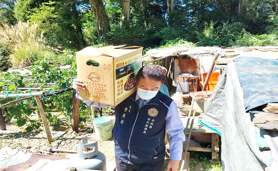 南投縣榮服處拜會仁愛警分局華崗派出所　攜手照顧偏鄉榮民長輩 - https://www.watchmedia01.com