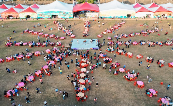 南投茶博會千人茶會 350茶席逾2000人共享茶香 - https://www.watchmedia01.com