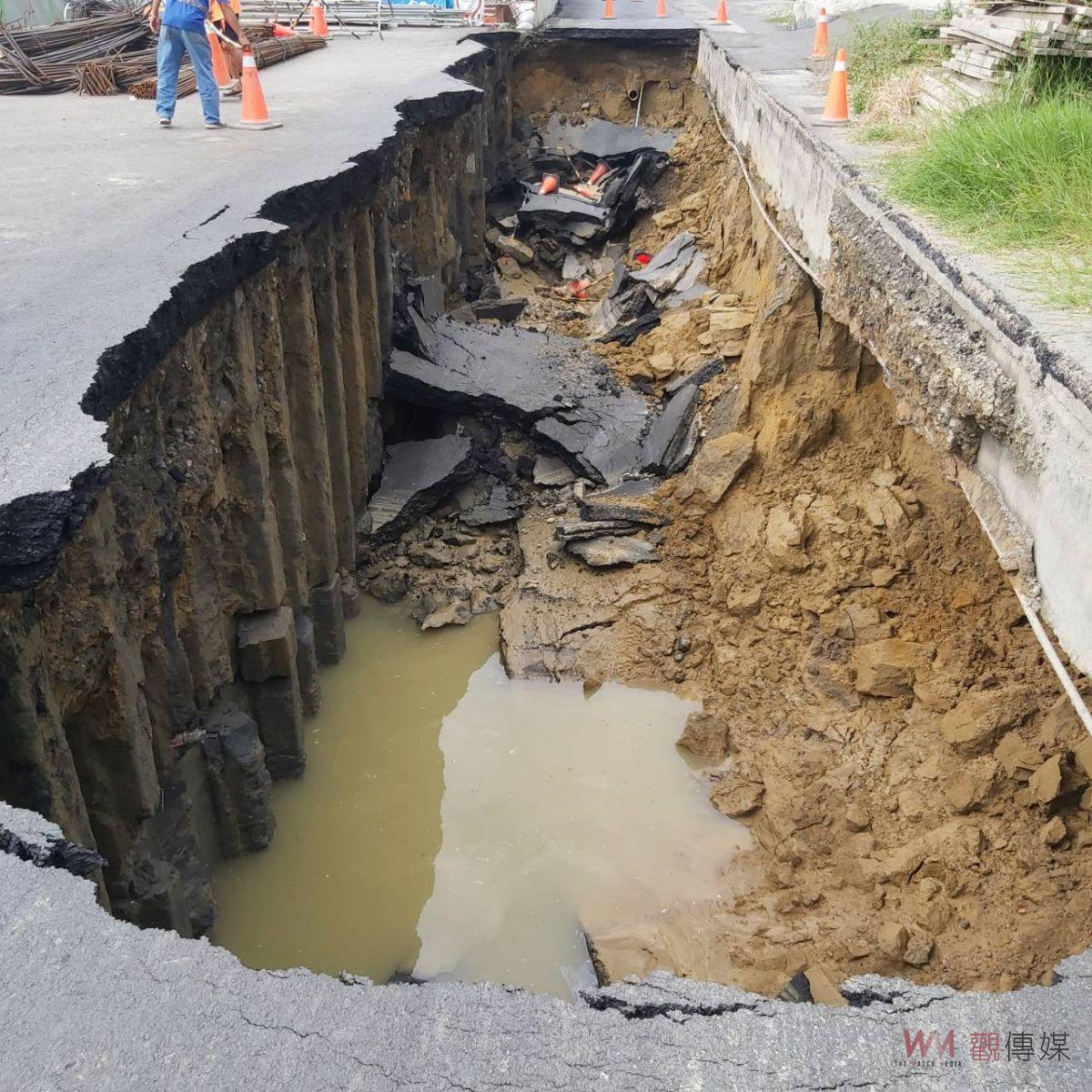 台南永康區路面突塌陷 道路封閉緊急灌漿搶修 - https://www.watchmedia01.com