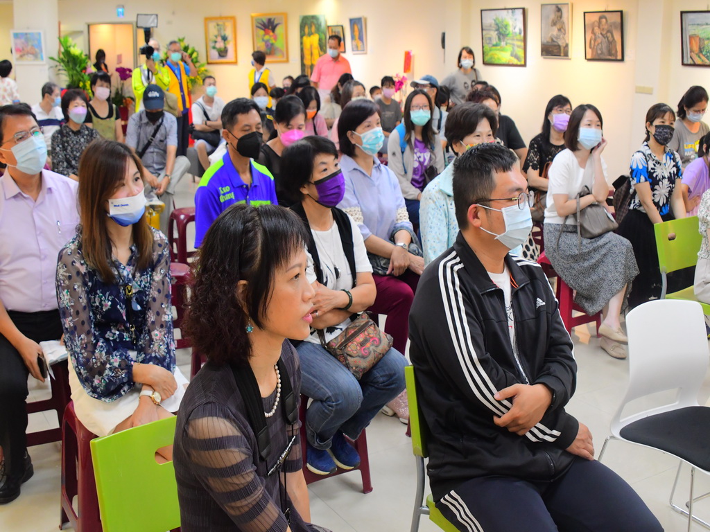 多彩多藝的斜槓藥師林晏竹創作個展 融合音樂繪畫詮釋喜樂生命 - https://www.watchmedia01.com