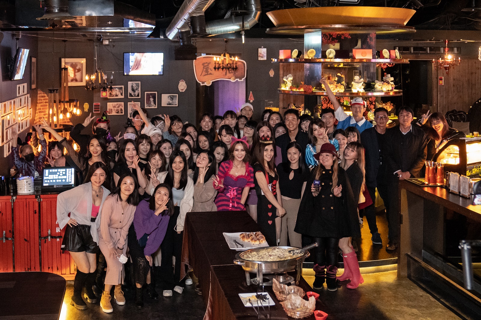 AQUAMAX偕地表最性感S’dare 嗨翻信義區網紅名店 - https://www.watchmedia01.com