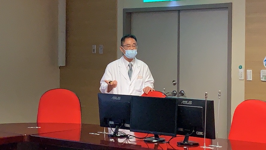 精準阻斷腸癌擴散　嘉義長庚黃文詩副院長達文西手術成功救援 - https://www.watchmedia01.com