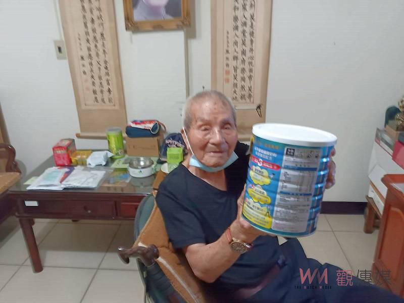 影/暖心又暖胃!彰化榮家連結奕瑪公司贈奶粉 補充長輩每日營養所需 - https://www.watchmedia01.com