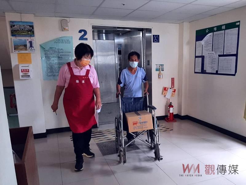 影/暖心又暖胃!彰化榮家連結奕瑪公司贈奶粉 補充長輩每日營養所需 - https://www.watchmedia01.com