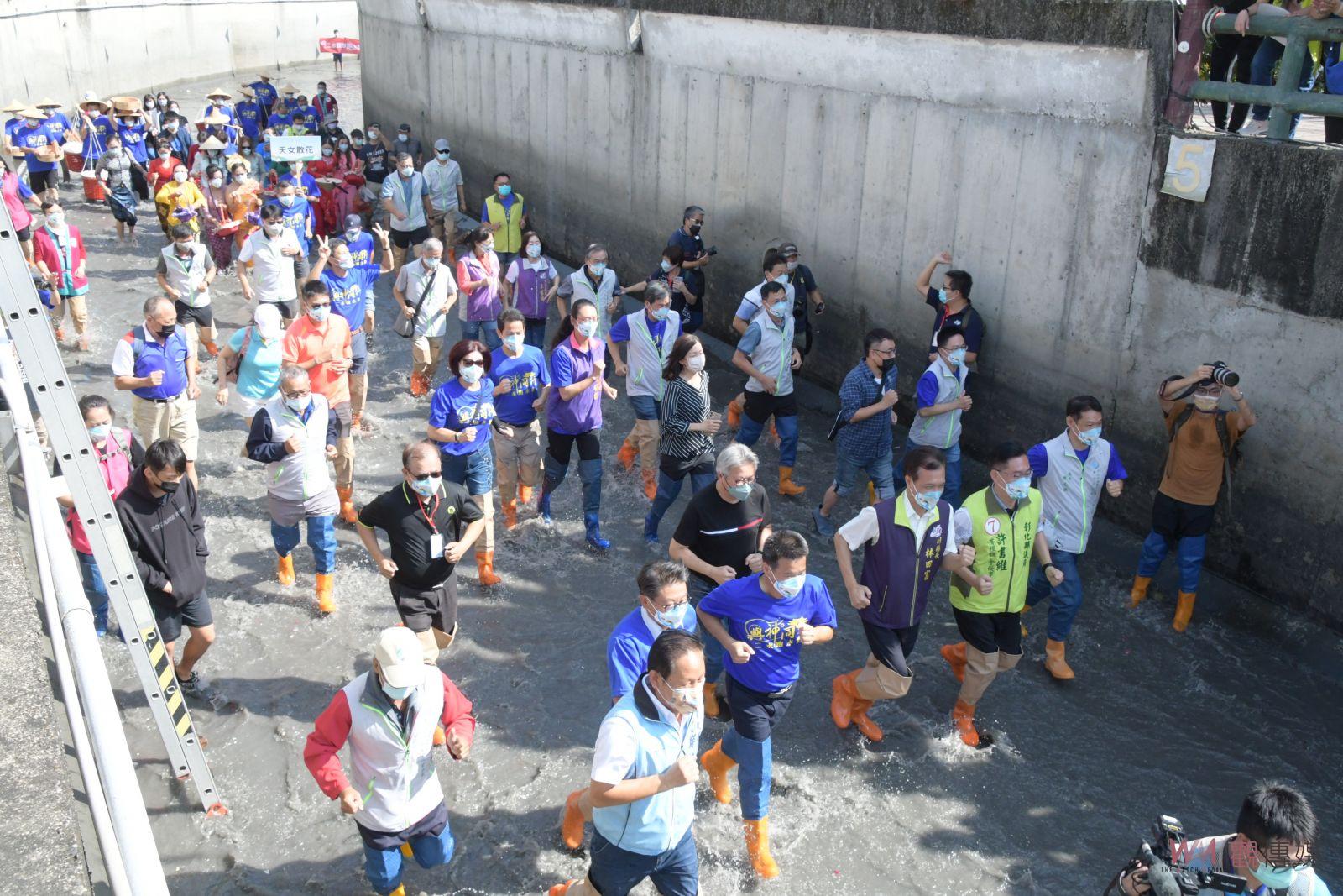 影／神轎跑水全球唯一！2022二水國際跑水節熱鬧登場　飲水思源啟示 - https://www.watchmedia01.com