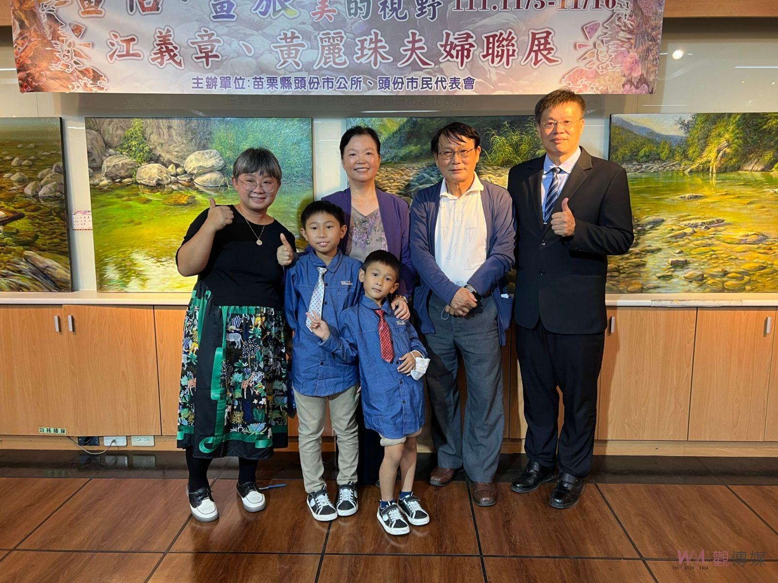 影／送愛到偏鄉！江義章、黃麗珠夫婦義賣創作為小學購置防震頭套 - https://www.watchmedia01.com