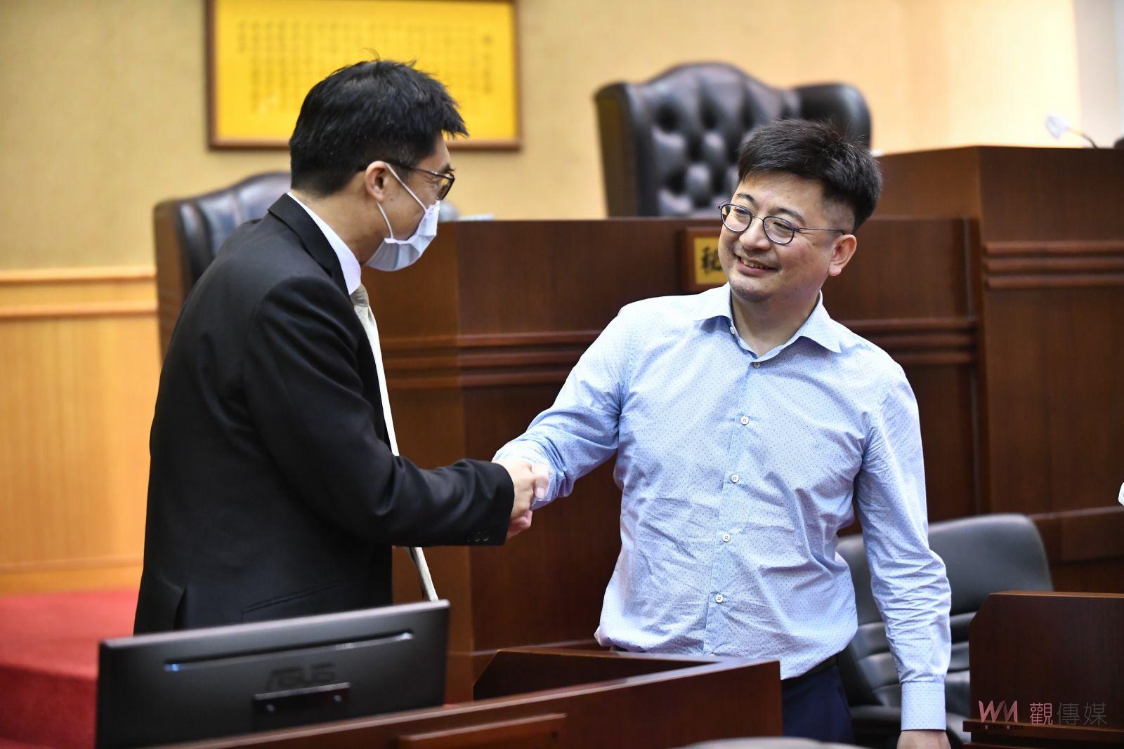 彰化縣議會修正彰化縣道路挖掘管理自治條例　「齊挖齊補」增訂罰則 - https://www.watchmedia01.com