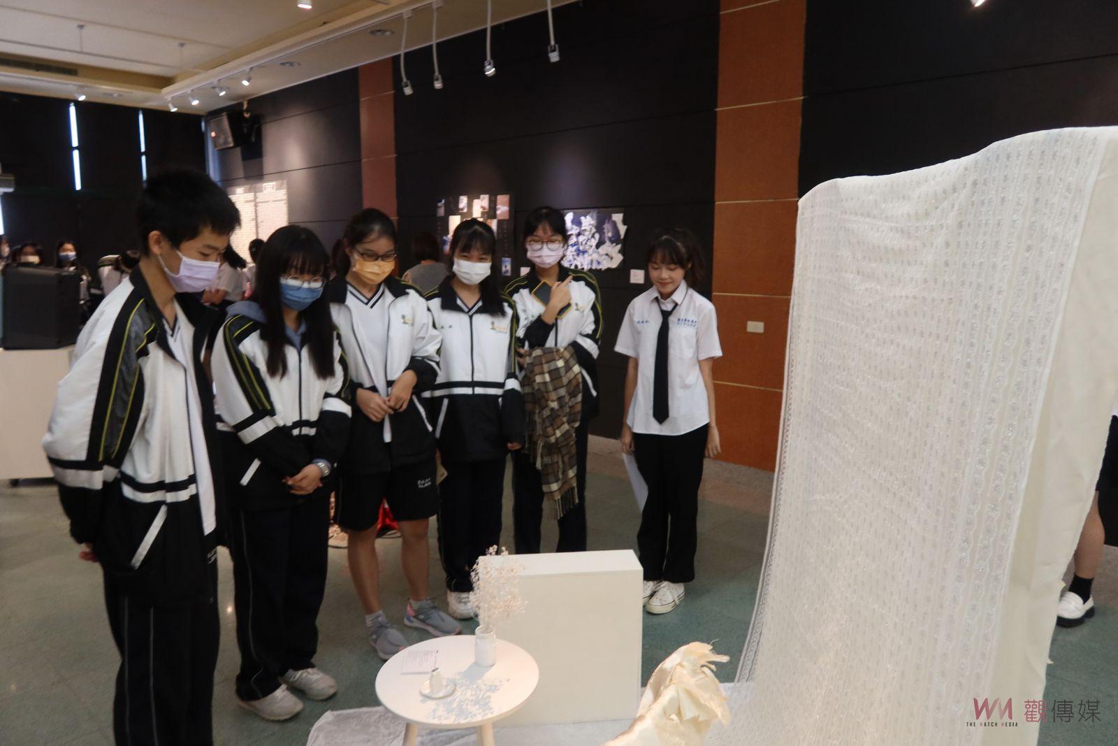 影／另眼「箱」看！員林高中第20屆美術班開展　箱子、人、移動 - https://www.watchmedia01.com