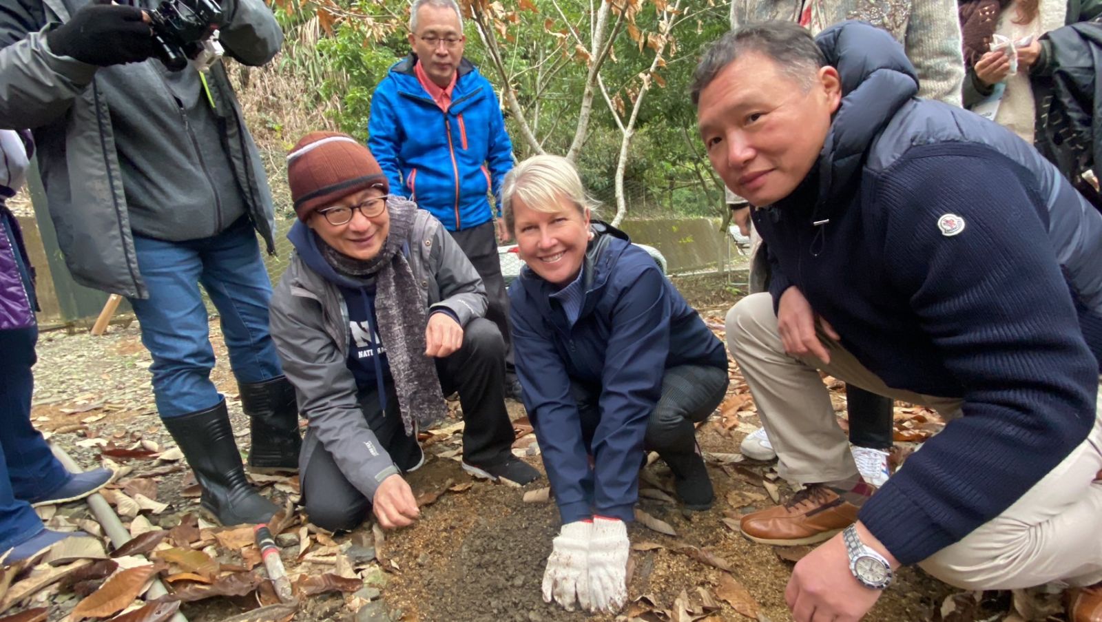 環境永續減碳愛地球 國際扶輪助宜蘭四季南山推廣松露種植 - https://www.watchmedia01.com