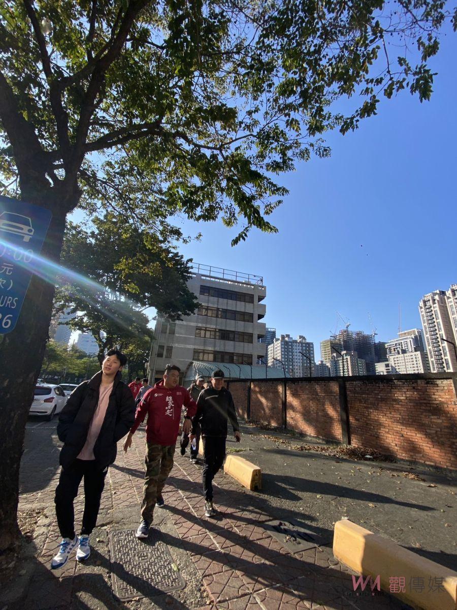 獨家／好樣的！「補教名師」呂捷 挑戰25天西環島健走420km　 - https://www.watchmedia01.com