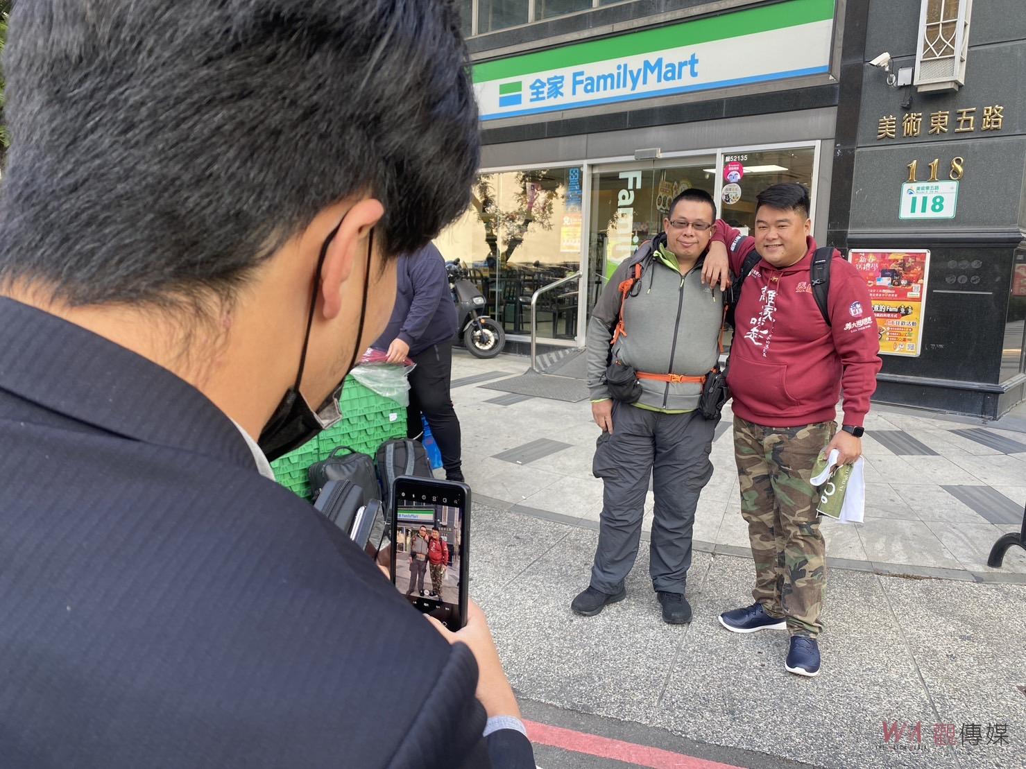 獨家／好樣的！「補教名師」呂捷 挑戰25天西環島健走420km　 - https://www.watchmedia01.com