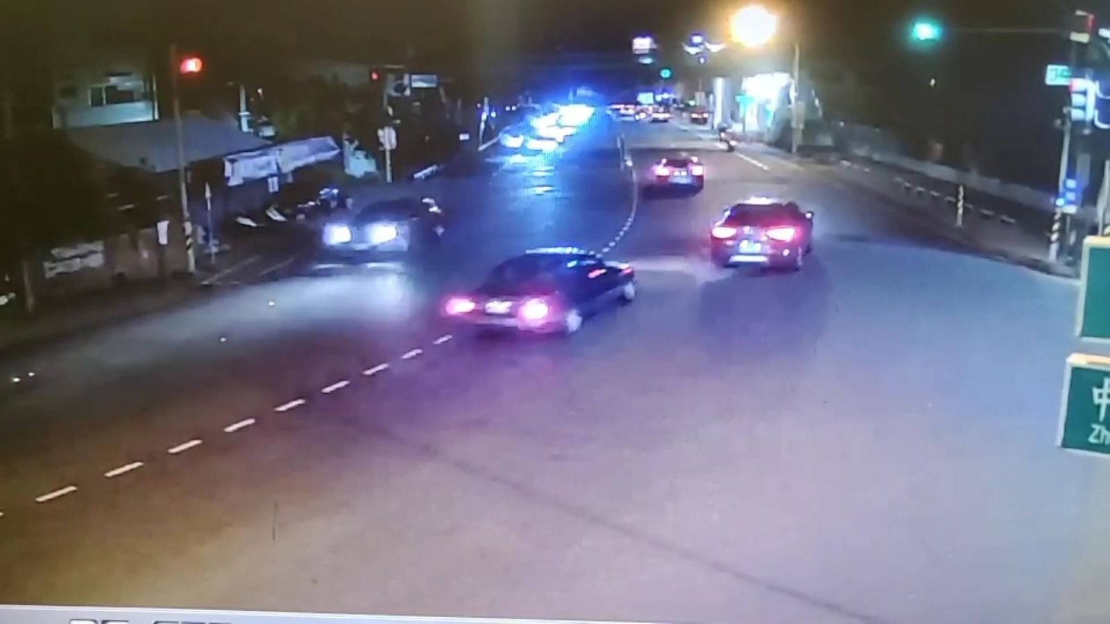 影／慘了！打工一年不夠賠！男大生騎機車「犁田」還撞保時捷 - https://www.watchmedia01.com