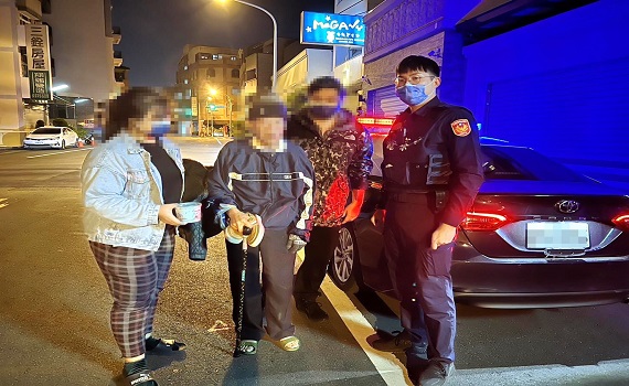南投縣草屯警迅速尋回迷失老翁 家屬深表感謝 - https://www.watchmedia01.com