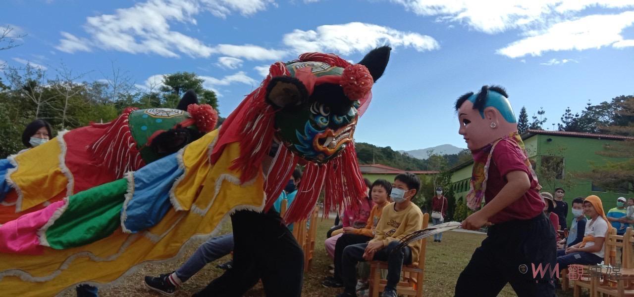 華德福小學與山峰社區聯辦過年慶典　重現手工竹製牌樓工藝 - https://www.watchmedia01.com