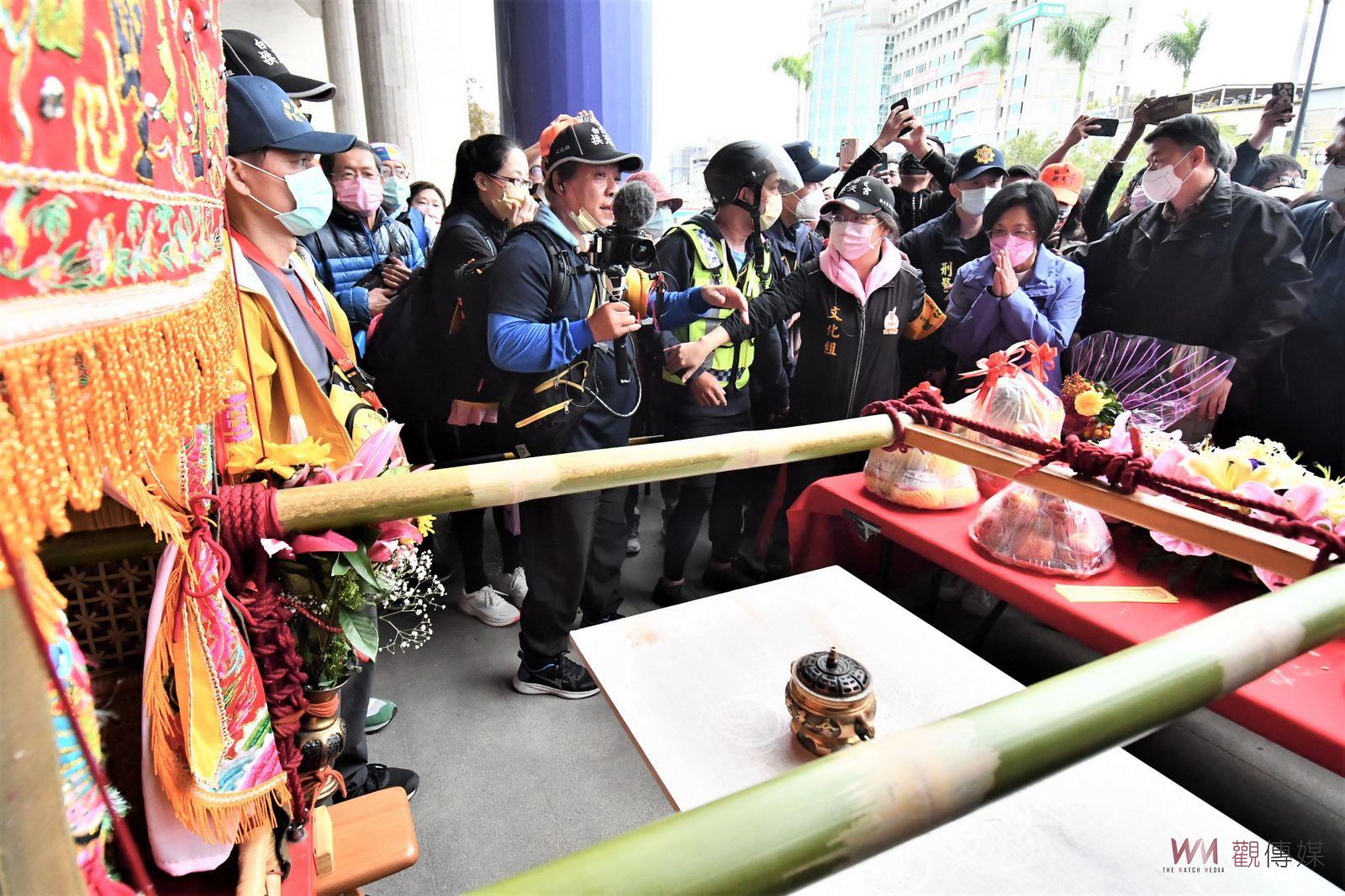 影／情人節「粉紅超跑」駐駕彰化縣政府　王惠美；媽祖媽祖我愛您！ - https://www.watchmedia01.com