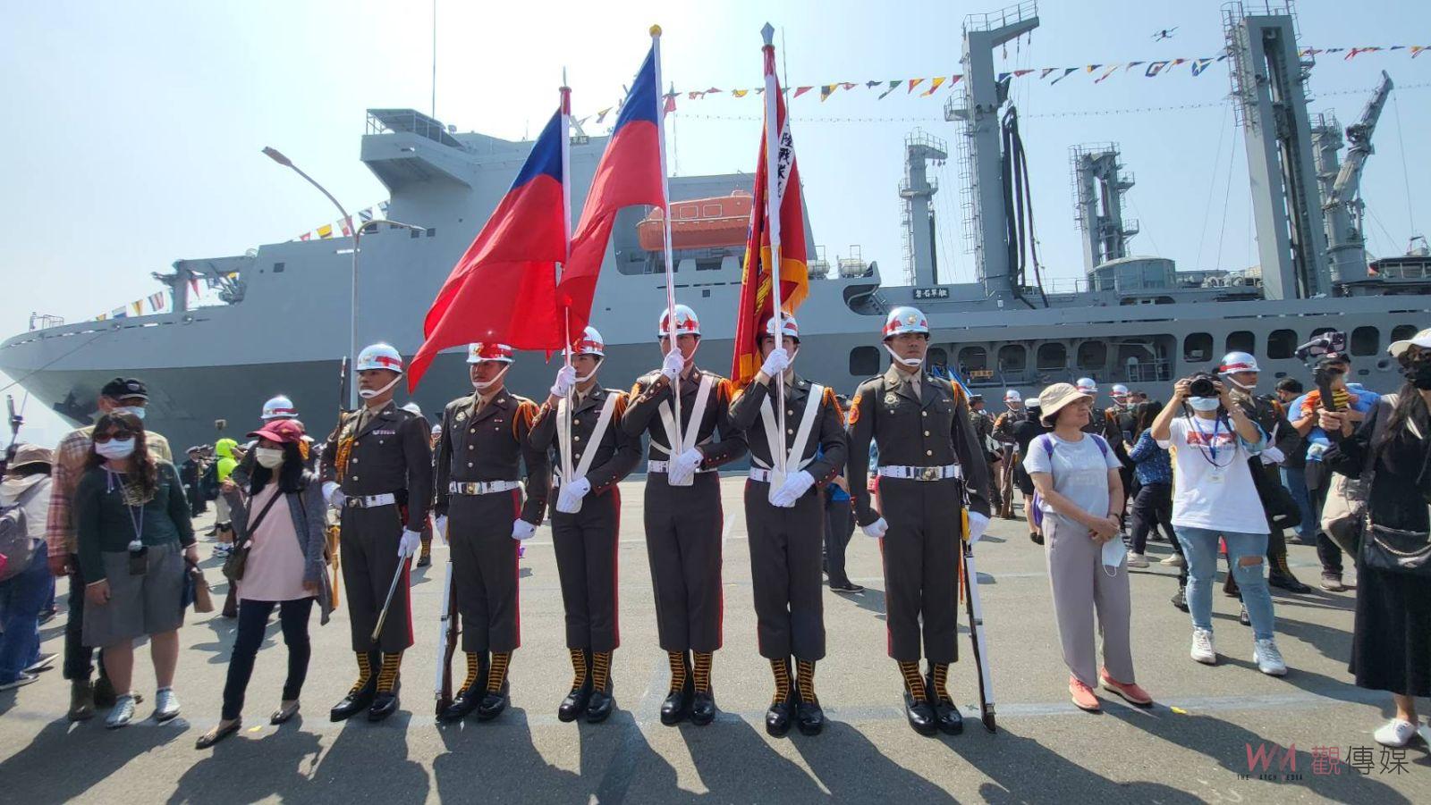 海軍敦睦艦隊10日高雄港登場　吸引不少民眾登艦參觀 - https://www.watchmedia01.com