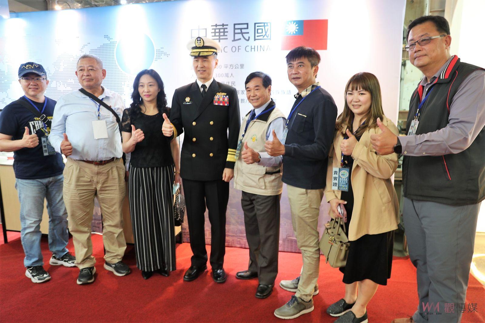 海軍敦睦艦隊10日高雄港登場　吸引不少民眾登艦參觀 - https://www.watchmedia01.com