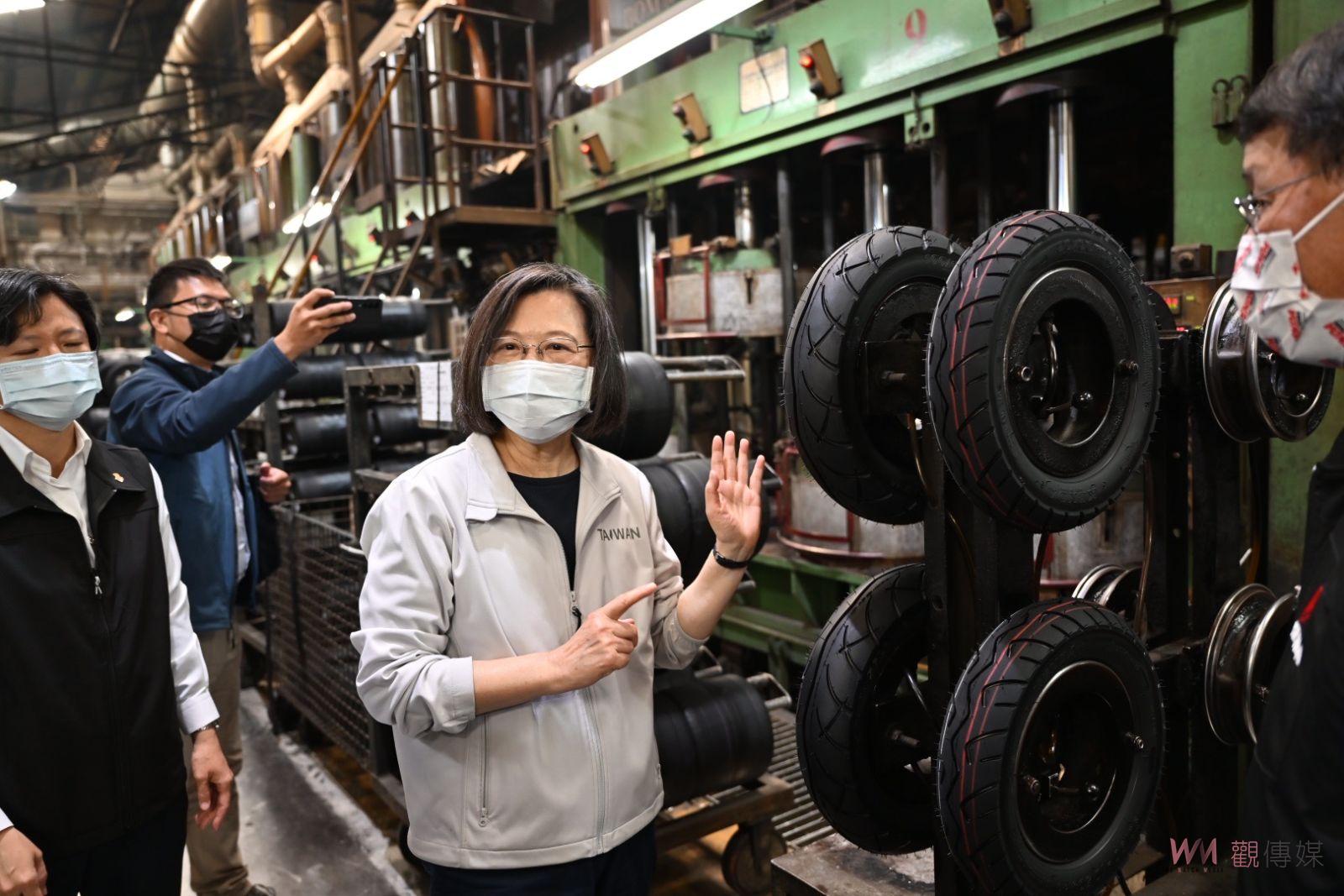 影／蔡總統訪彰化建大輪胎　讓台灣中小企業「越建、越大」 - https://www.watchmedia01.com