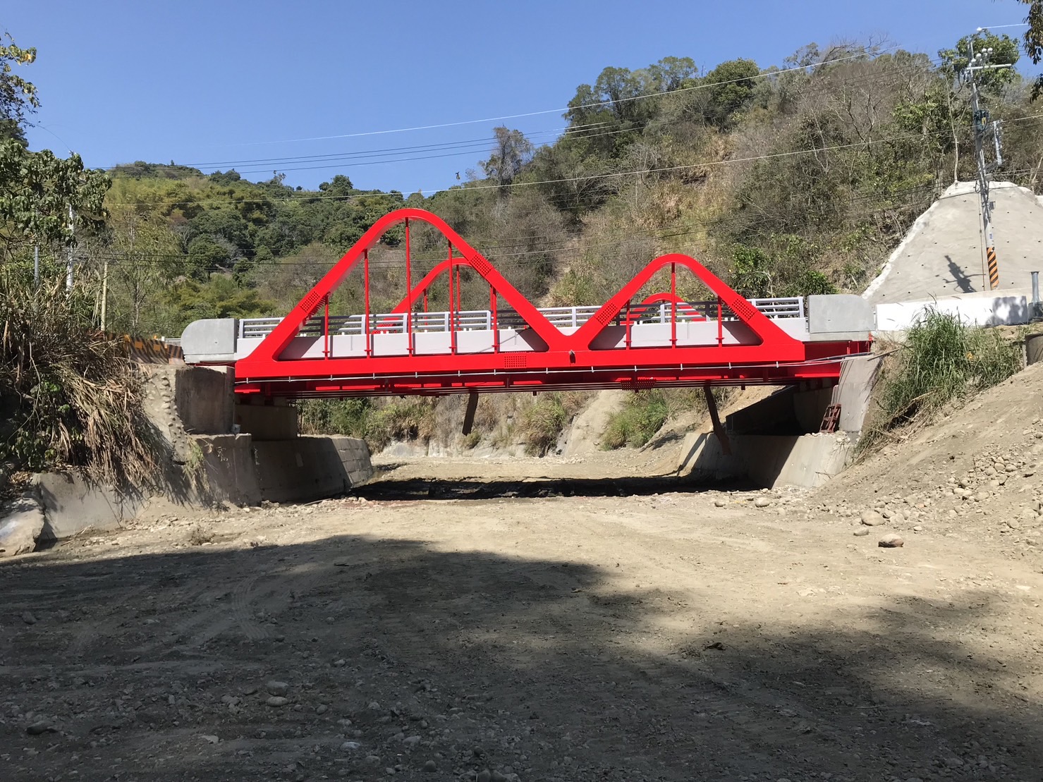 克服地勢維持交通不中斷 霧峰區北坑二號橋改建完工 - https://www.watchmedia01.com