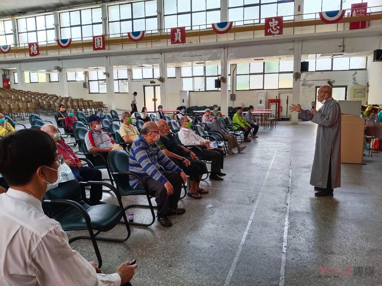 心靈環保！彰化榮家舉辦開智慧點心燈課程　住民誠敬禮佛圓滿心靈 - https://www.watchmedia01.com