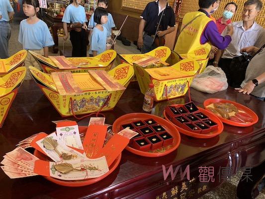 傳統杯筊神器更神氣　歡喜財神文創台灣杯邀翁章梁歡喜開杯 - https://www.watchmedia01.com