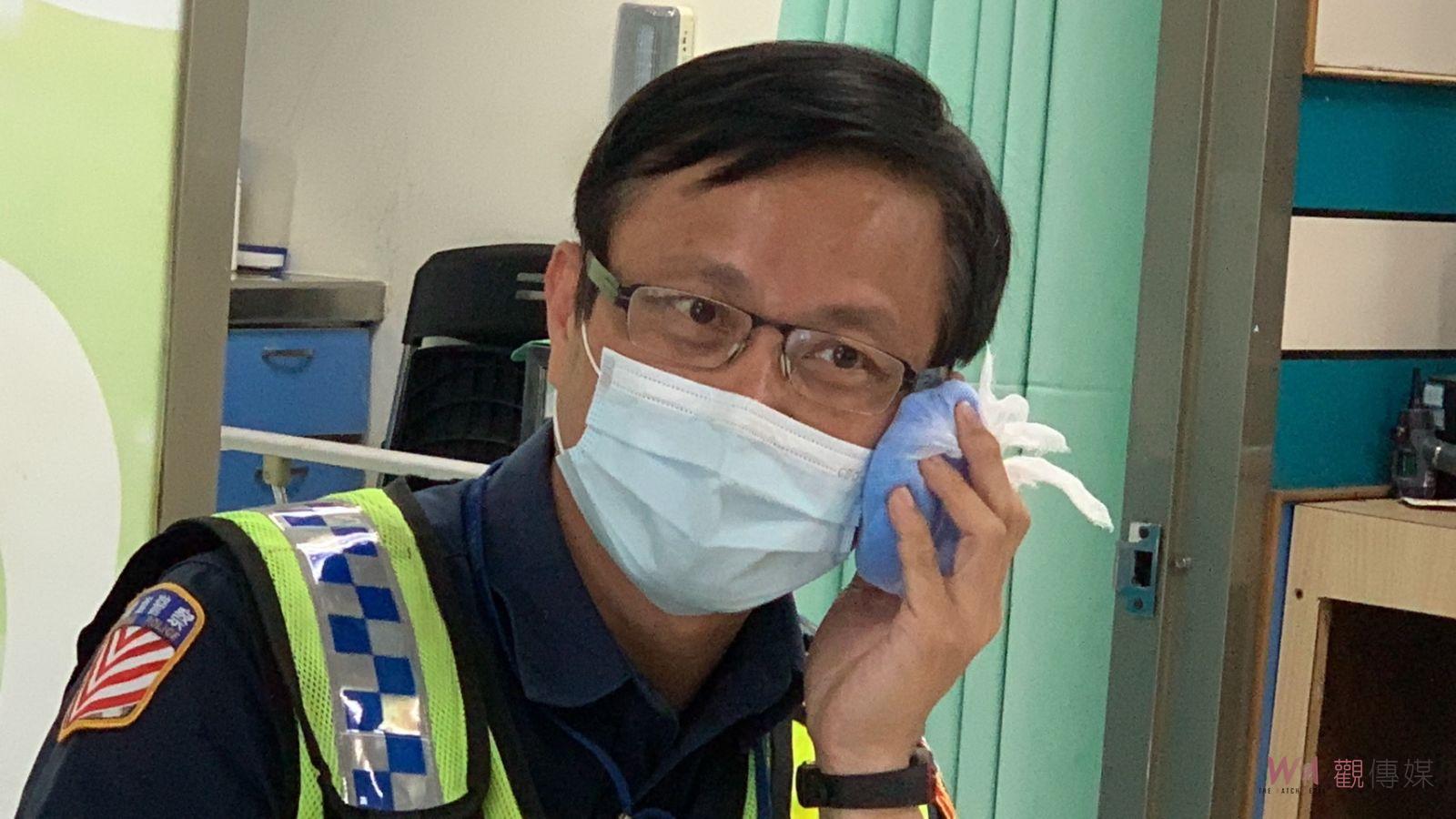 影／連警察都打！大叔騎機車闖入國道　員警攔截護送下國道卻遭老拳 - https://www.watchmedia01.com