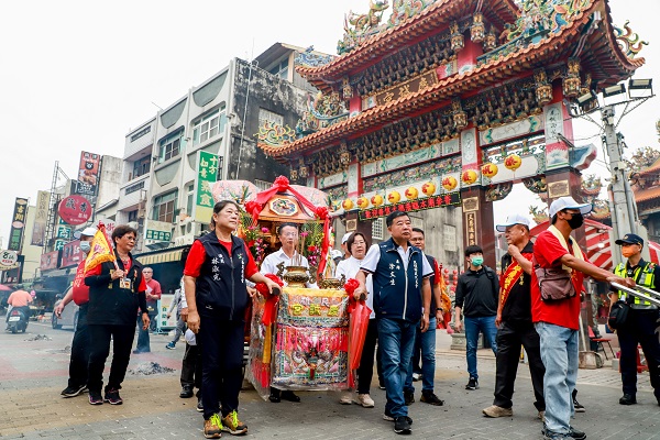 迎媽祖遶境佑民　翁章梁主持民雄慶誠宮、布袋太聖宮媽祖繞境祈福 - https://www.watchmedia01.com