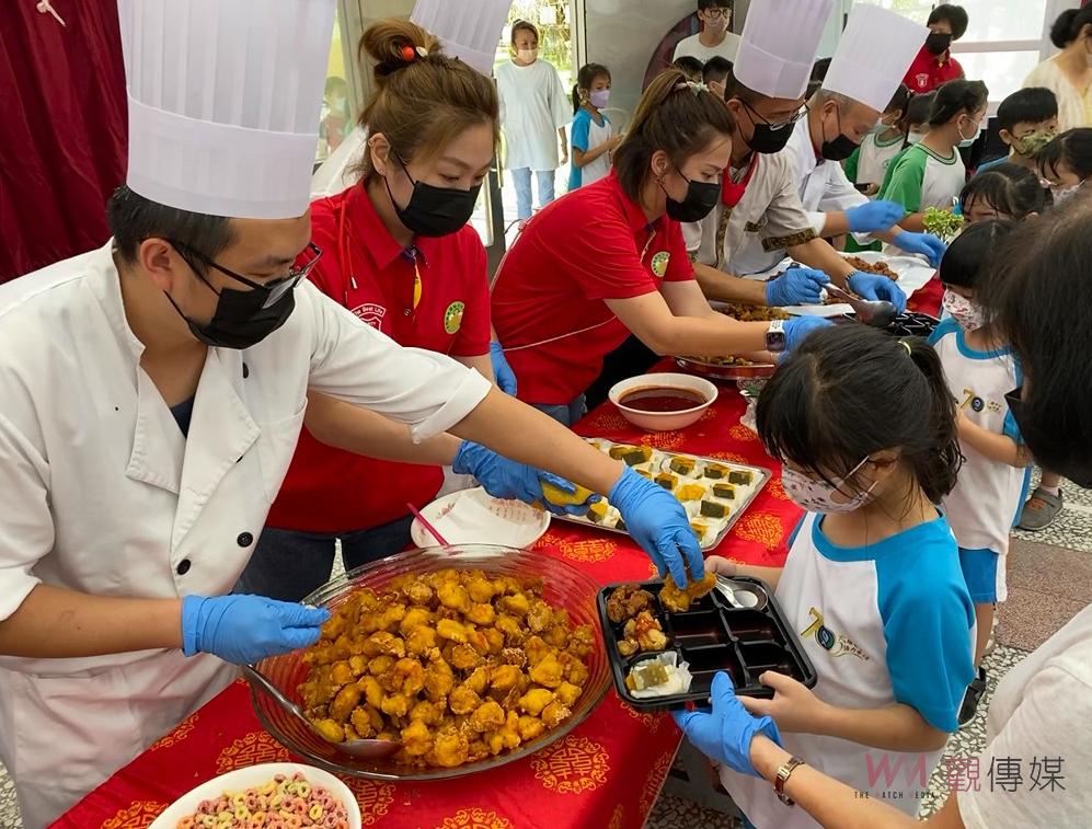 宜蘭萬得福食藝推展協會獻愛心 大福國小學童享美食 - https://www.watchmedia01.com