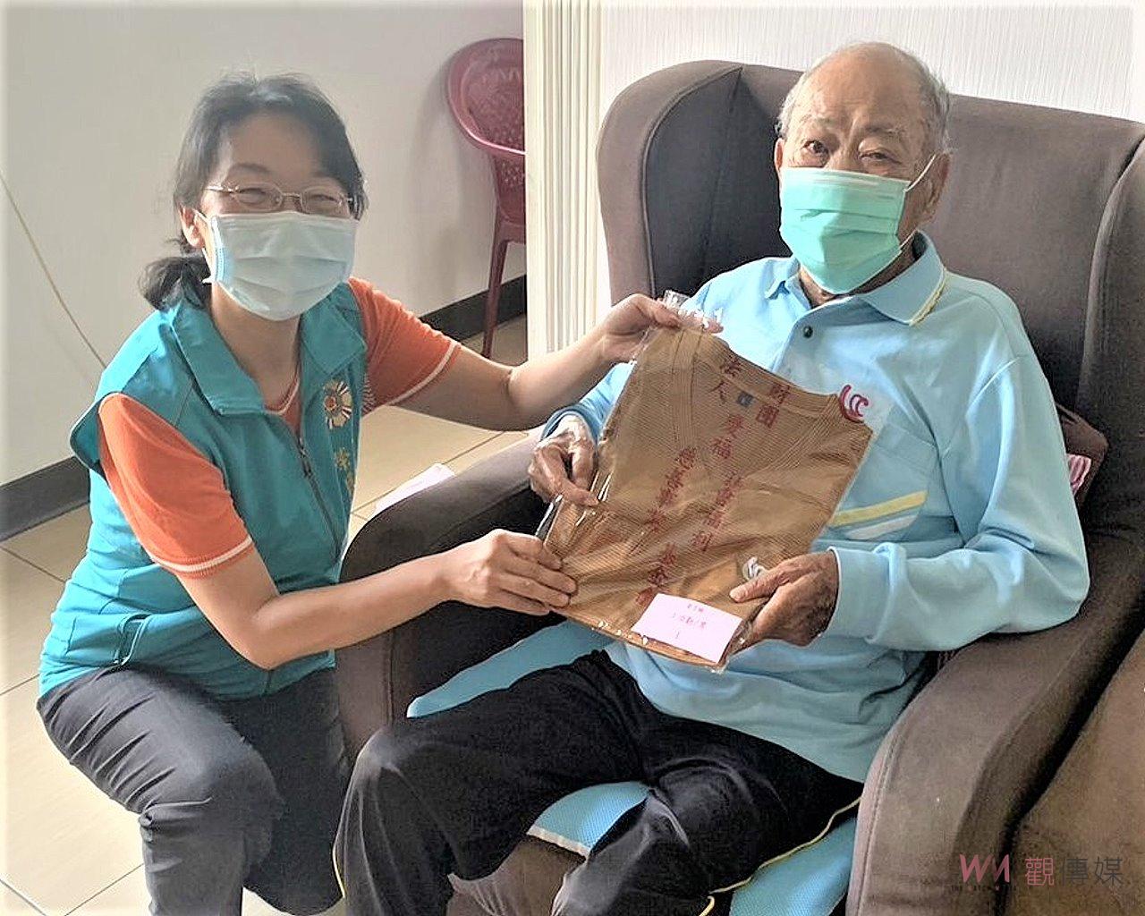 烈焰夏日起始　慶福基金會關懷榮民、眷致贈幸福涼感衣 - https://www.watchmedia01.com