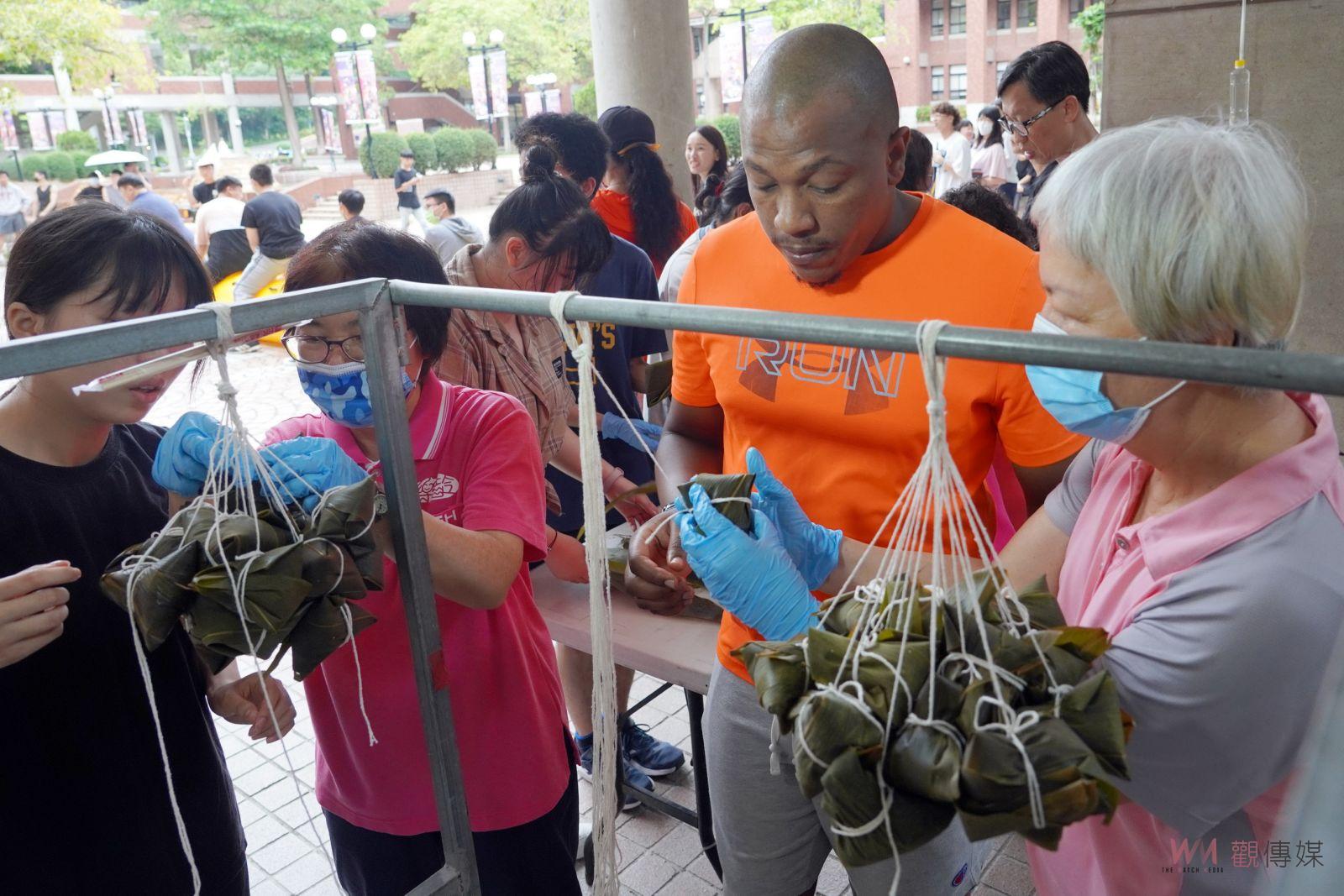 影／與「粽」不同！境外生包粽「趣」大葉大學端午活動嘗鮮 - https://www.watchmedia01.com