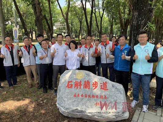 南區扶輪社為嘉市打造石斛蘭步道　黃敏惠感謝讓嘉園更美麗 - https://www.watchmedia01.com