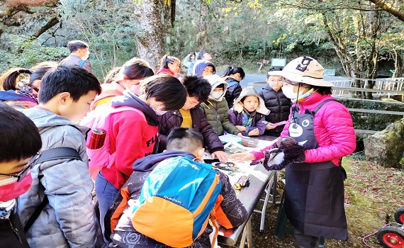 盛夏黑熊現 無痕山林行 - https://www.watchmedia01.com