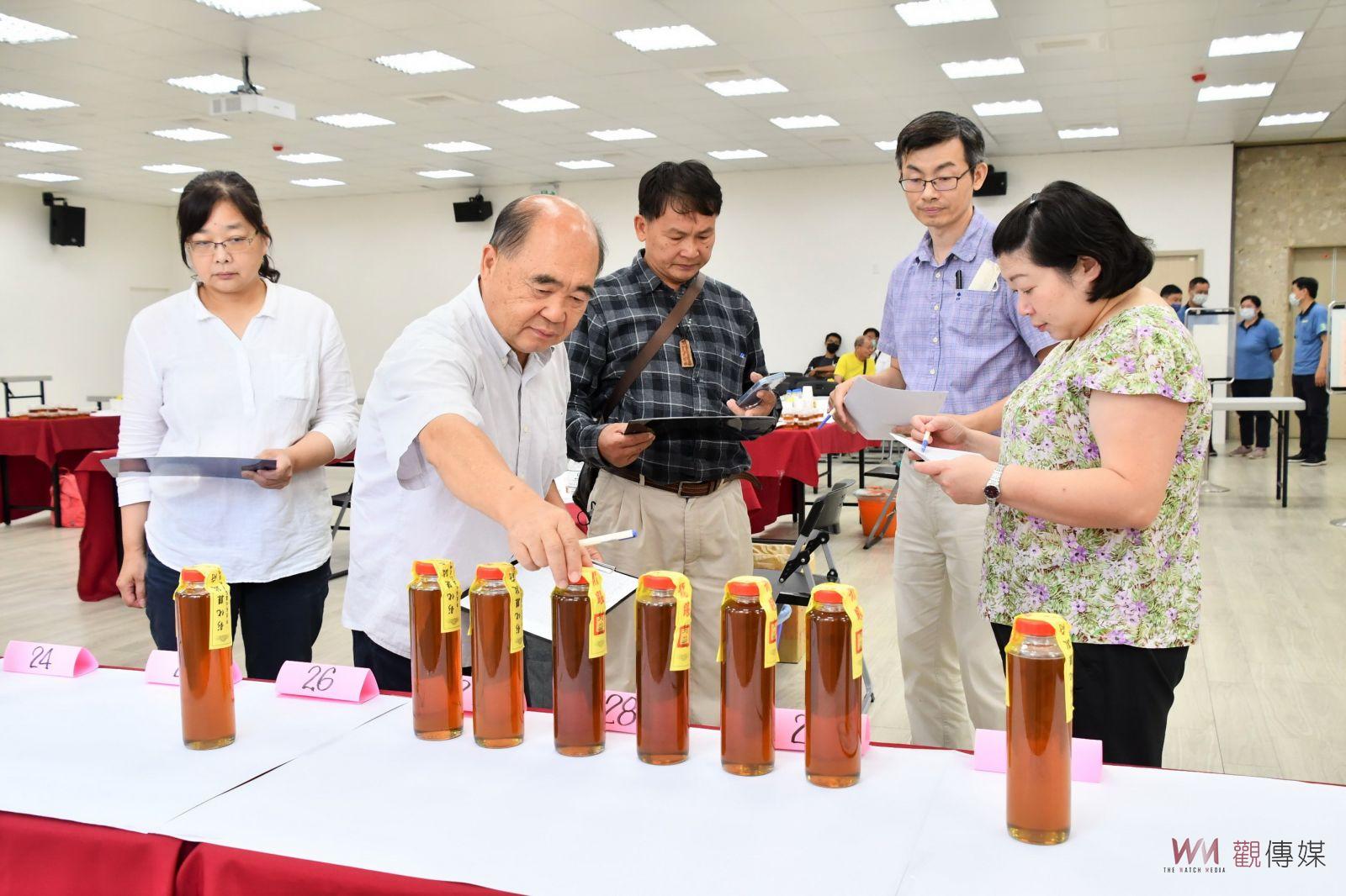 影／彰化縣第二屆龍眼蜜評鑑　6名甜蜜達人奪特等獎、15名頭等獎 - https://www.watchmedia01.com