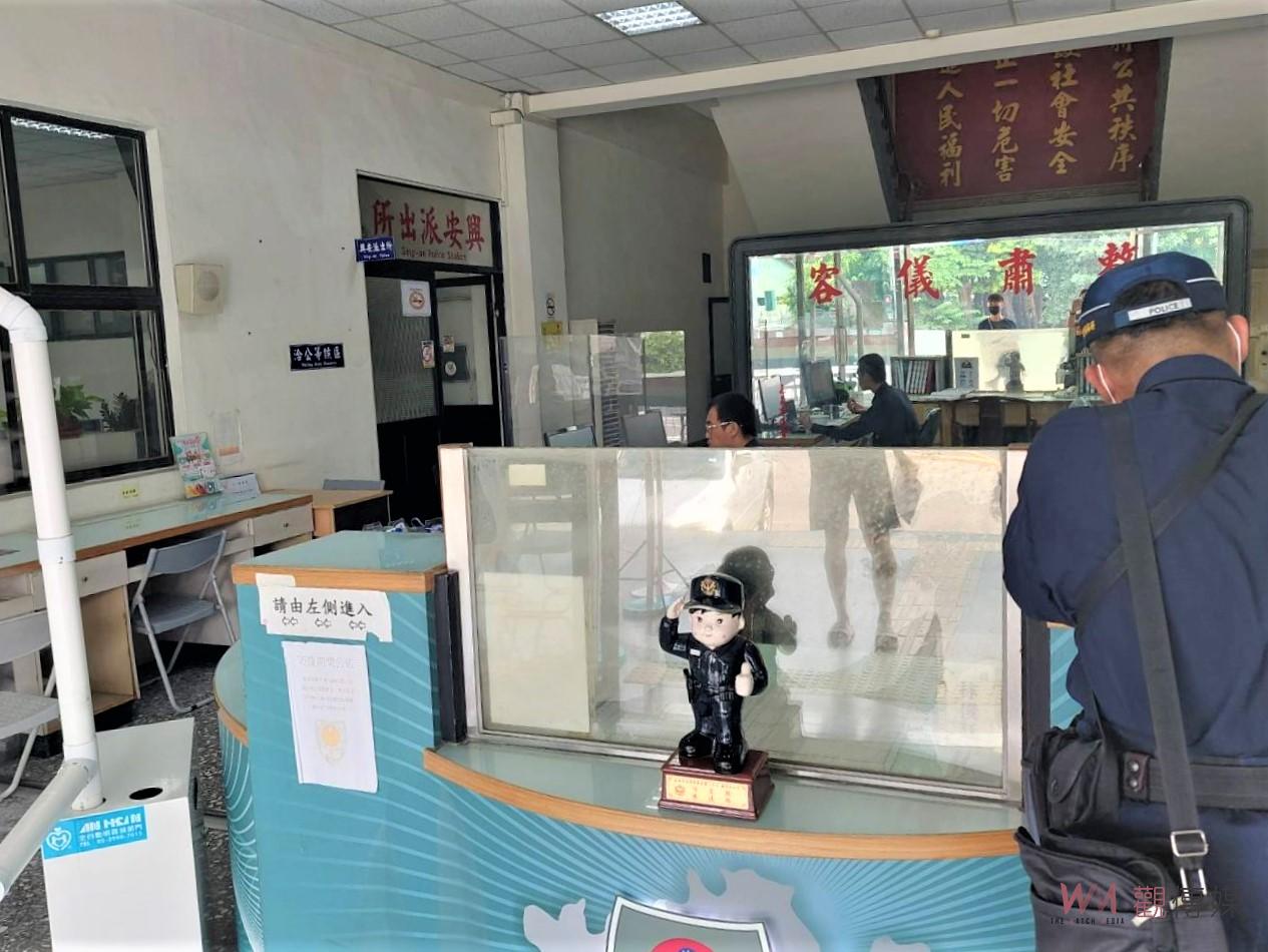 幼童確診發紫顫抖　家長攔警請求開道送醫 - https://www.watchmedia01.com