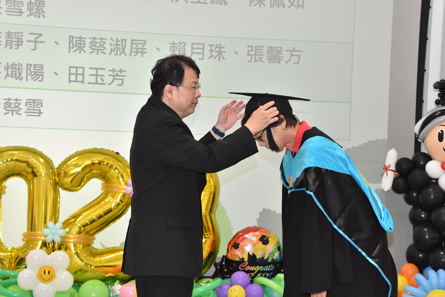影／終身學習！松年大學彰基分校畢業典禮23名博、碩、學士畢業生 - https://www.watchmedia01.com