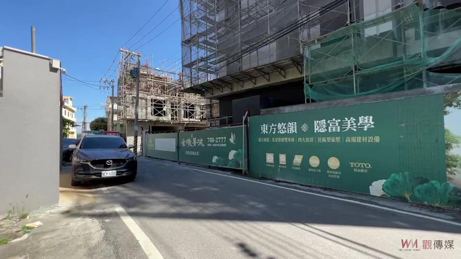 影／長髮正妹取車險遭水瓶砸頭　停車擋工地出入被丟水瓶警告？ - https://www.watchmedia01.com