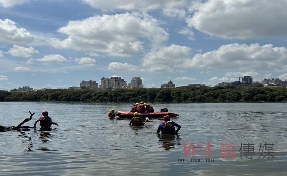 安南區鹽水溪沙洲發現男性浮屍　死因尚待釐清 - https://www.watchmedia01.com