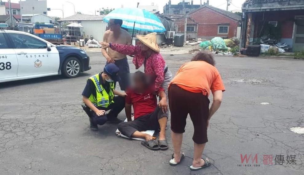 天氣熱老翁曬暈了　巡邏警即時救護送醫保命 - https://www.watchmedia01.com
