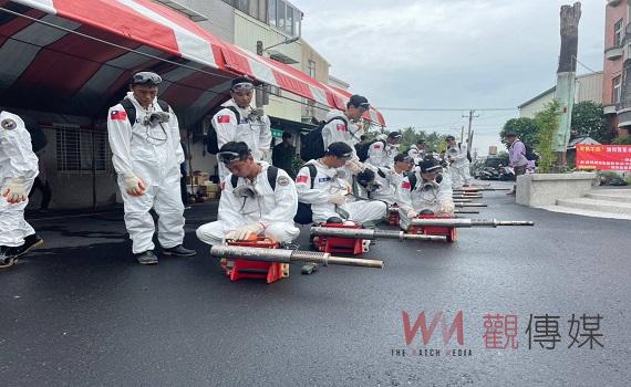 八軍團國軍弟兄投入化學防治作業　共同對抗登革熱 - https://www.watchmedia01.com
