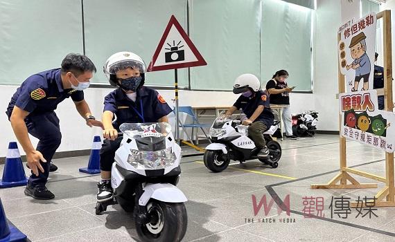 小小波麗士報到　黃偉哲主持小小警察體驗營開訓典禮 - https://www.watchmedia01.com