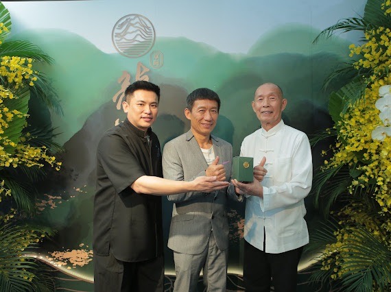 勞斯萊斯等級的台灣茶初亮相 澧瀜號孕育四年「龍隱」上市 即完售 - https://www.watchmedia01.com