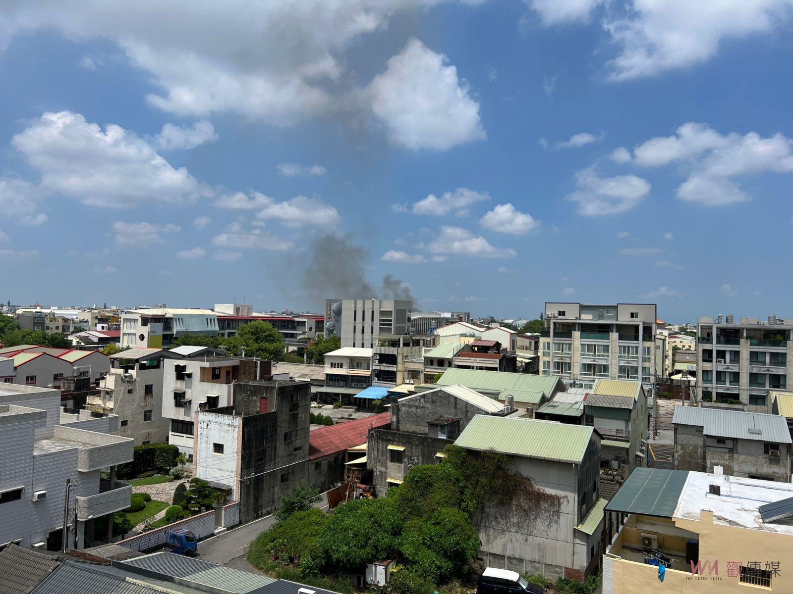 疑平板電腦充電瞬間爆炸起火　屋主搶救筆電受到60%以上燒燙傷 - https://www.watchmedia01.com