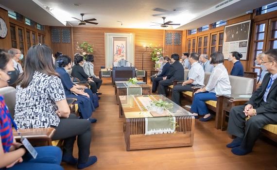 南投縣長許淑華率隊拜訪慈濟　感謝上人長期照顧南投 - https://www.watchmedia01.com