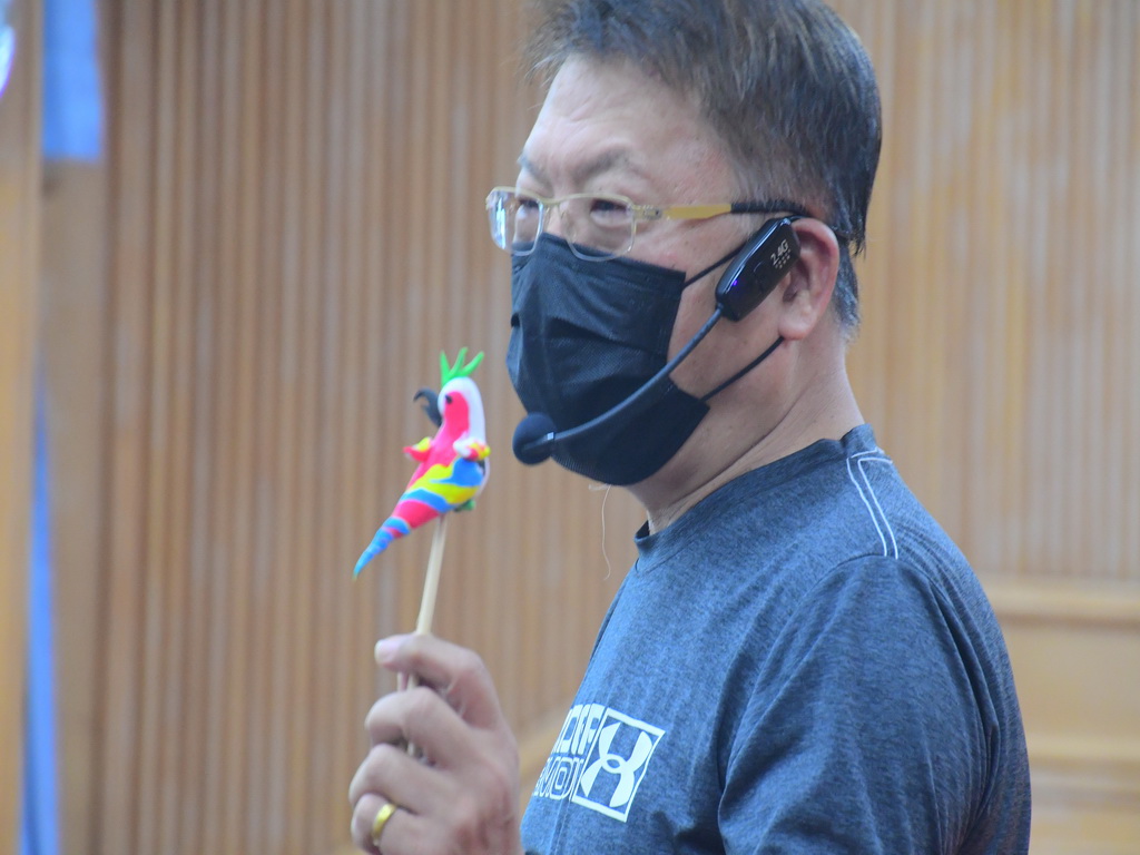 捏麵人公仔暑假列車帶來親子歡笑 巫俊德致力傳統技藝歷久彌新 - https://www.watchmedia01.com