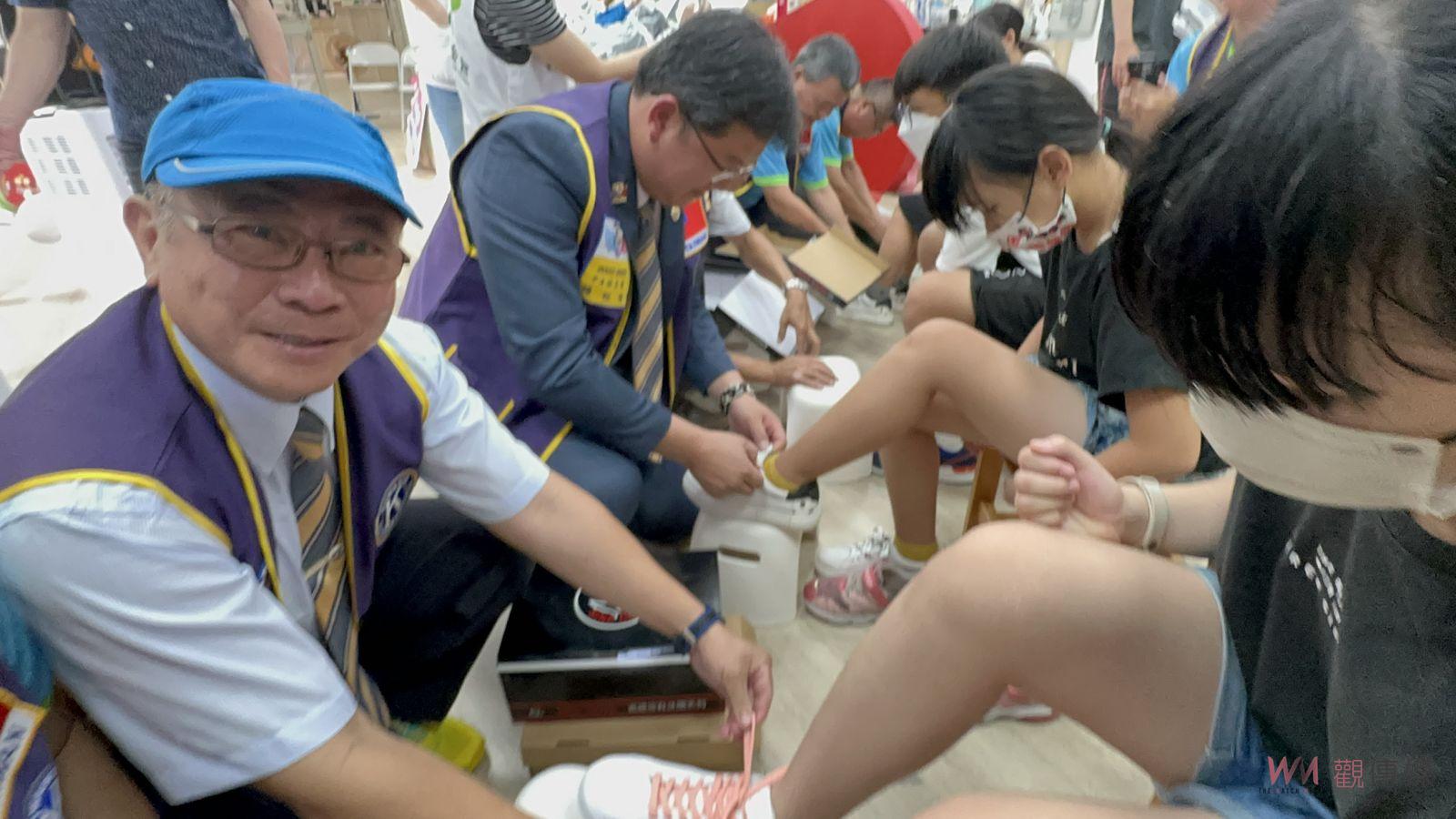 影／顧好雙腳、顧好身體　國濟同濟會、鞋美工業捐贈家扶球鞋 - https://www.watchmedia01.com