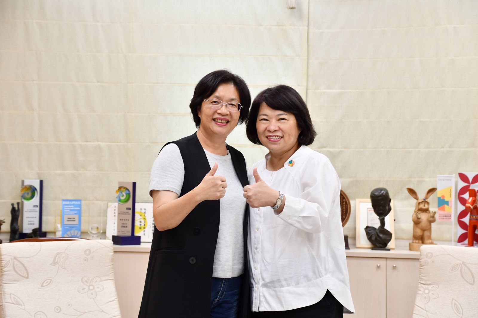 影／「雙惠」！2025台灣設計展在彰化　王惠美與嘉義黃敏惠取經 - https://www.watchmedia01.com