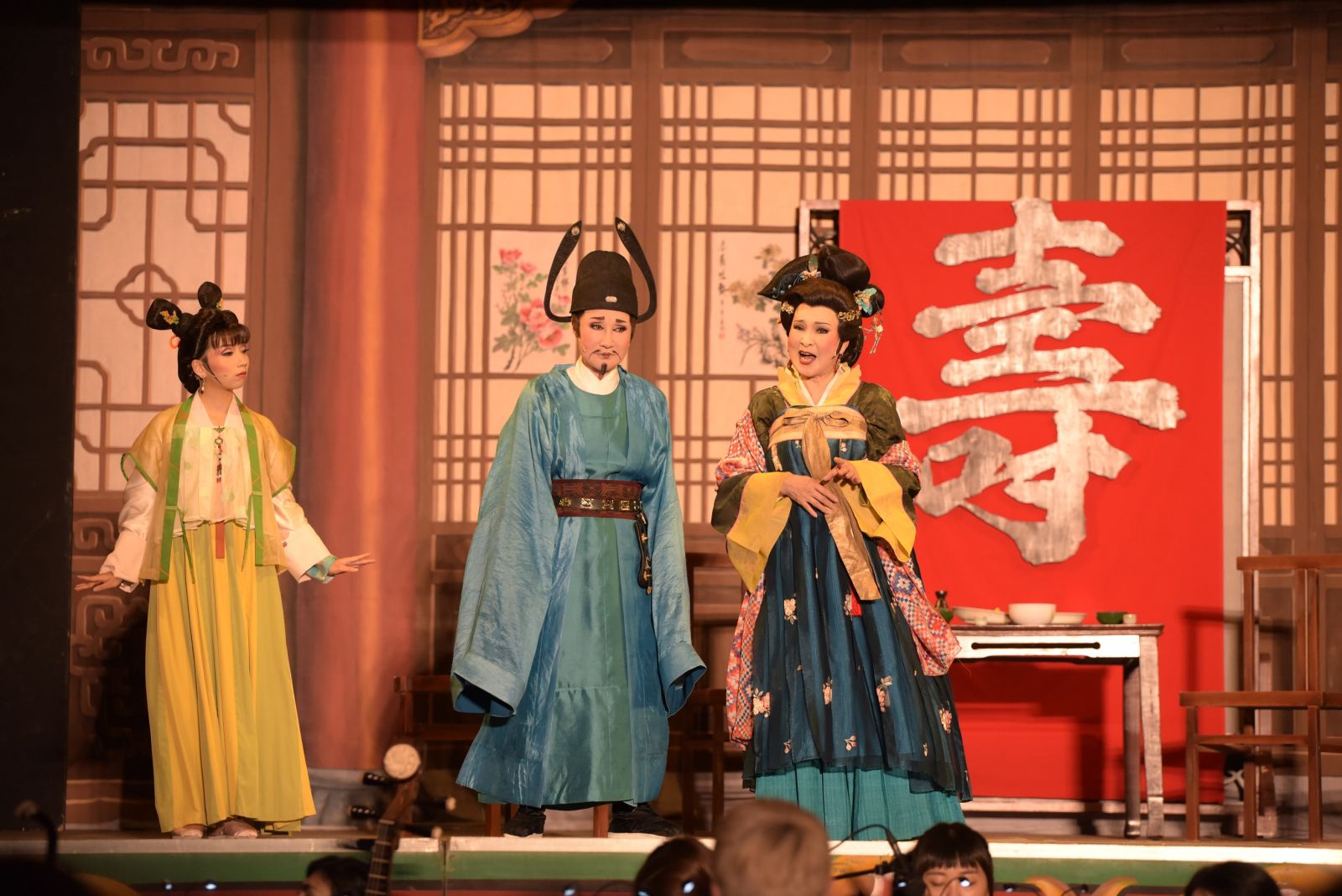 唐美雲歌仔戲團經典呈現《天鵝宴》 中市傳統藝術巡演豐原登場 - https://www.watchmedia01.com