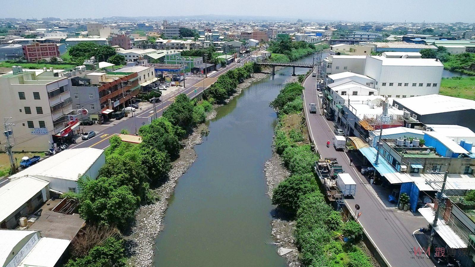 影／斥資13億元　洋仔厝溪堤岸道路工程打通彰北快捷道路最後一哩路 - https://www.watchmedia01.com