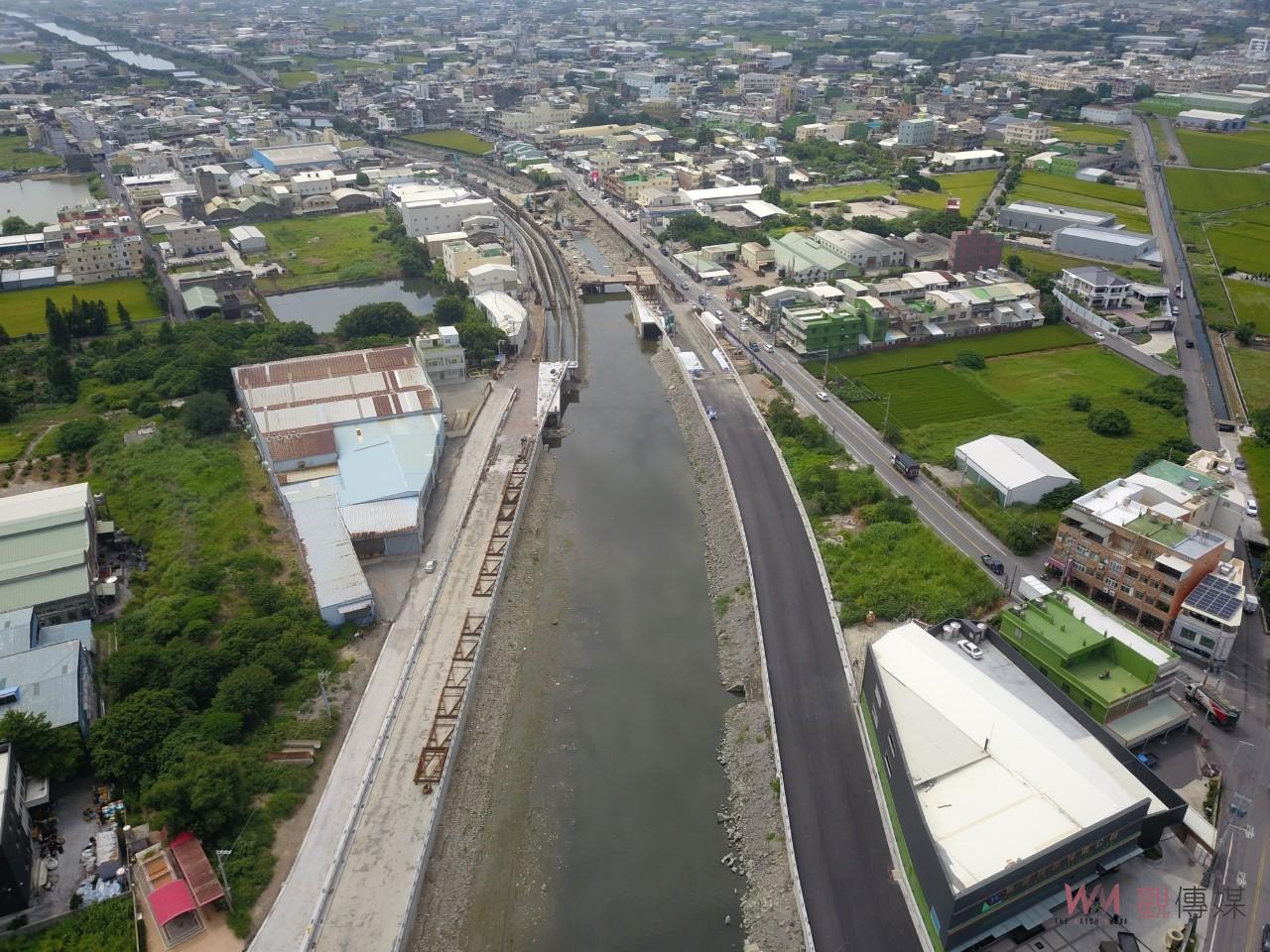 影／斥資13億元　洋仔厝溪堤岸道路工程打通彰北快捷道路最後一哩路 - https://www.watchmedia01.com