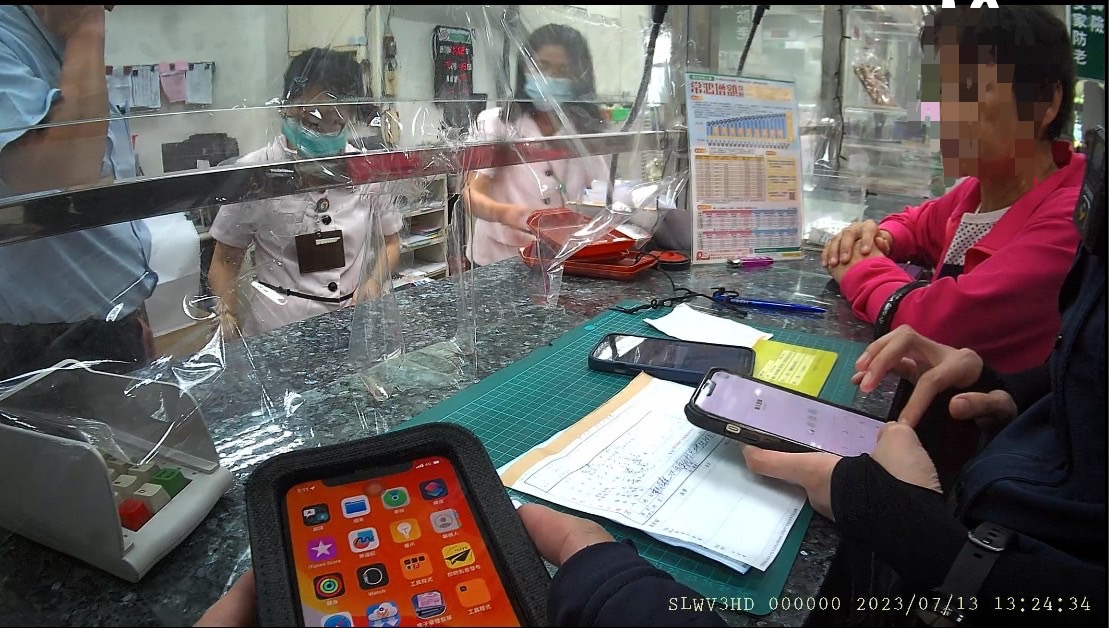 影／假檢警自製傳票嚇壞獨居阿嬤　郵局匯款120萬元遭警攔詐 - https://www.watchmedia01.com